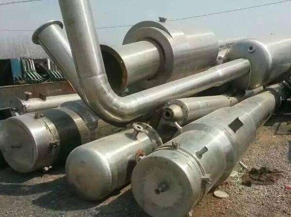 降膜蒸發(fā)器適用范圍: 降膜蒸發(fā)器適用范圍: